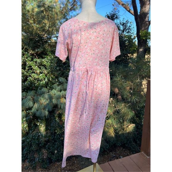 Vintage Pink Flower Dress - Picture 4 of 5